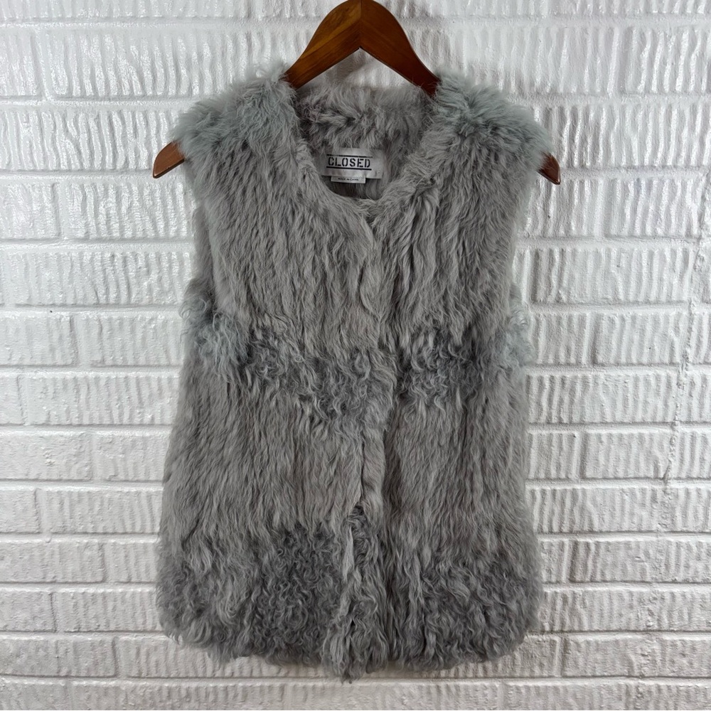 Closed Rabbit Fur Lambskin Vest Stretchable Fur